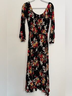 Catch Stitch Black Floral Scoop-Neck Maxi Dress